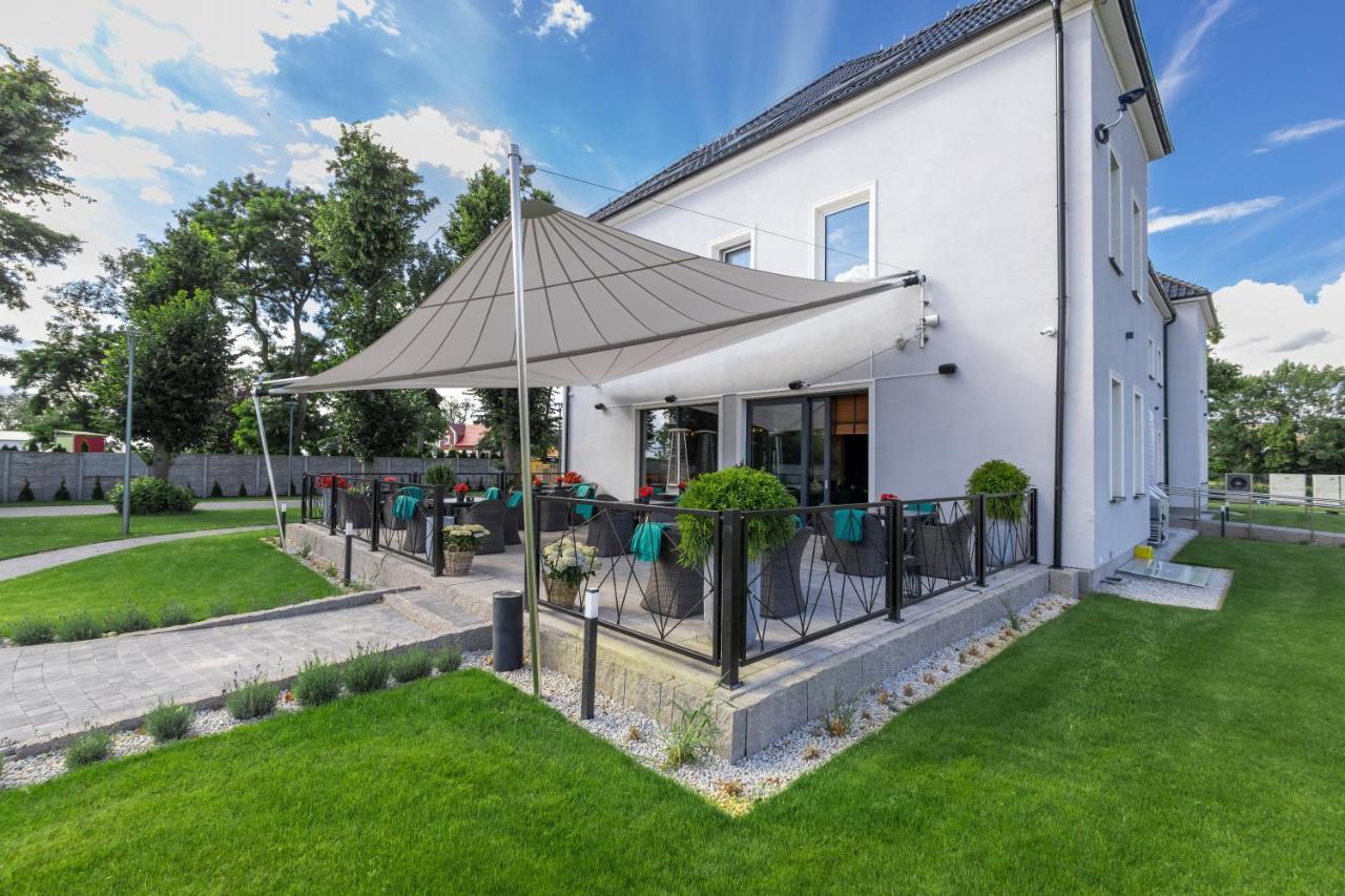 Hotel Natura Slonsk Exterior photo